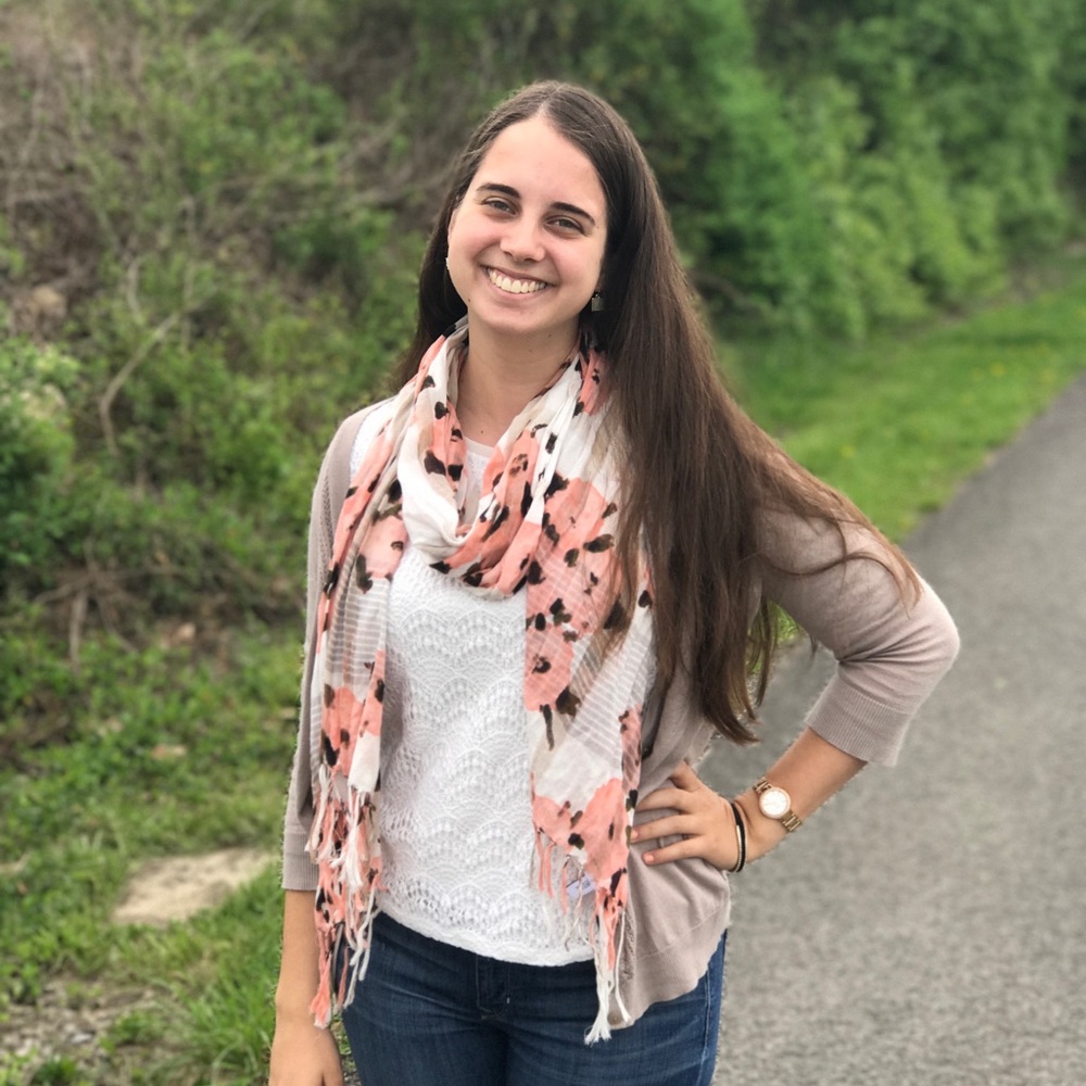 Meet your Posher, Courtney!